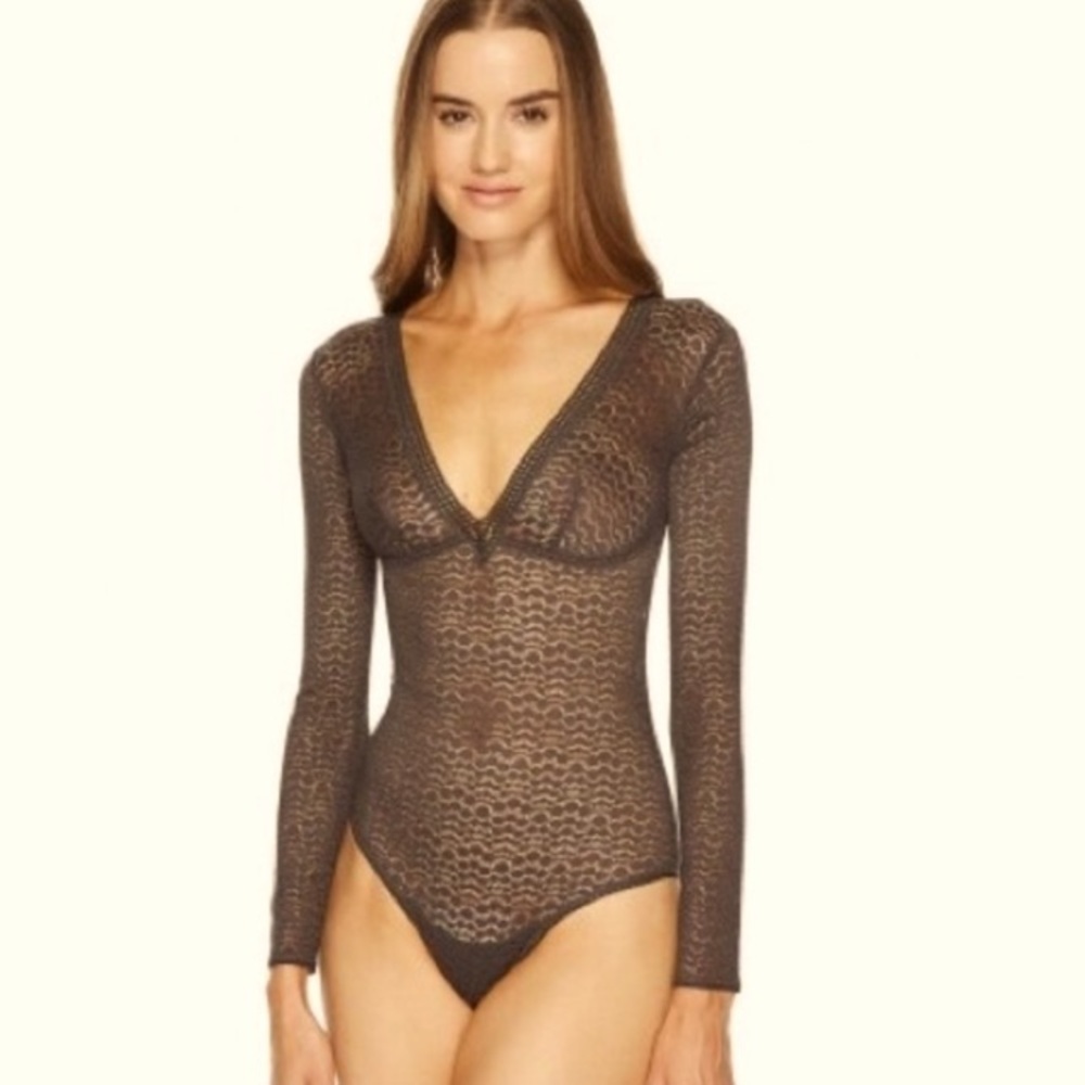 “ELSE” Pebble Lace Deep V BodySuit